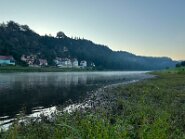 IMG_1892-2 7 Uhr an der Elbfähre Rathen mit 3 Passagieren