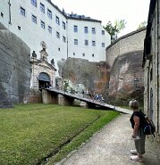 IMG_2050-8 Im Notfall kann diese hölzerne Rampe abgefackelt werden