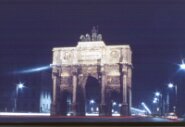 Siegestor bei Nacht_04-1975